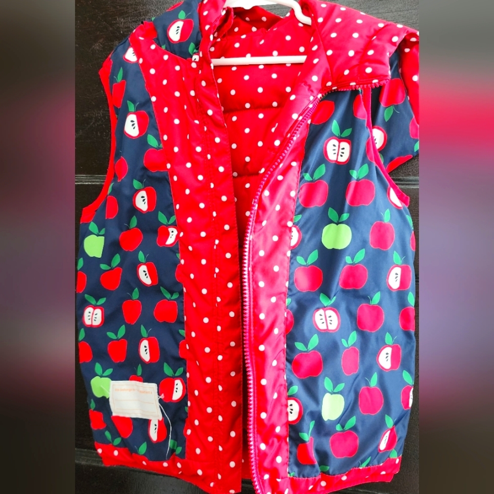 Reversible GYMBOREE Apple Print Vest